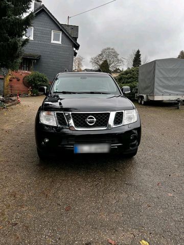 Nissan Pathfinder V6