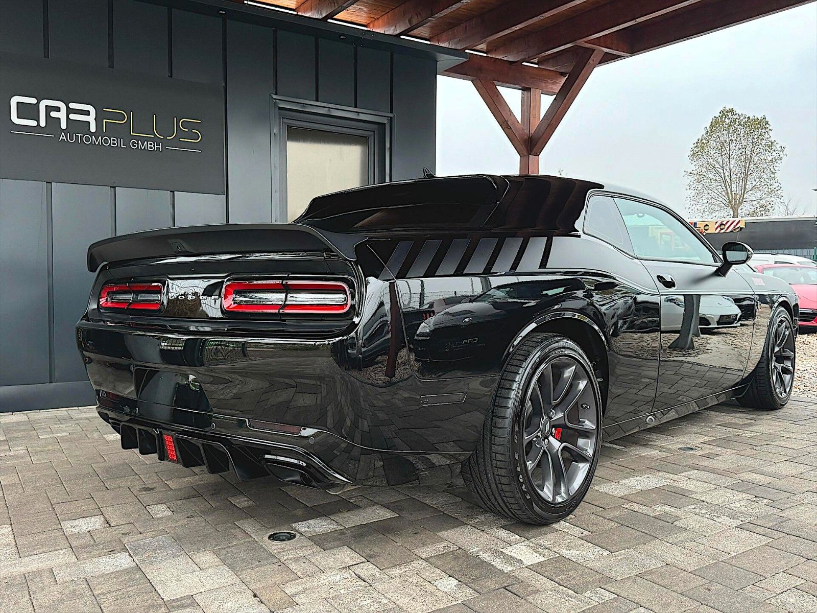 Fahrzeugabbildung Dodge Challenger 6.4 V8 SRT 392 SCAT PACK Performance