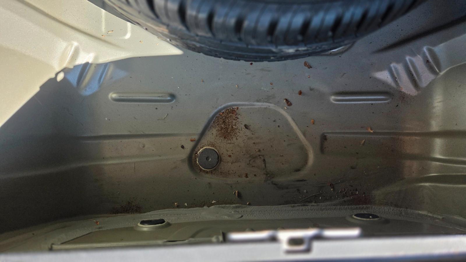 Dacia Logan 2015 — photo 15