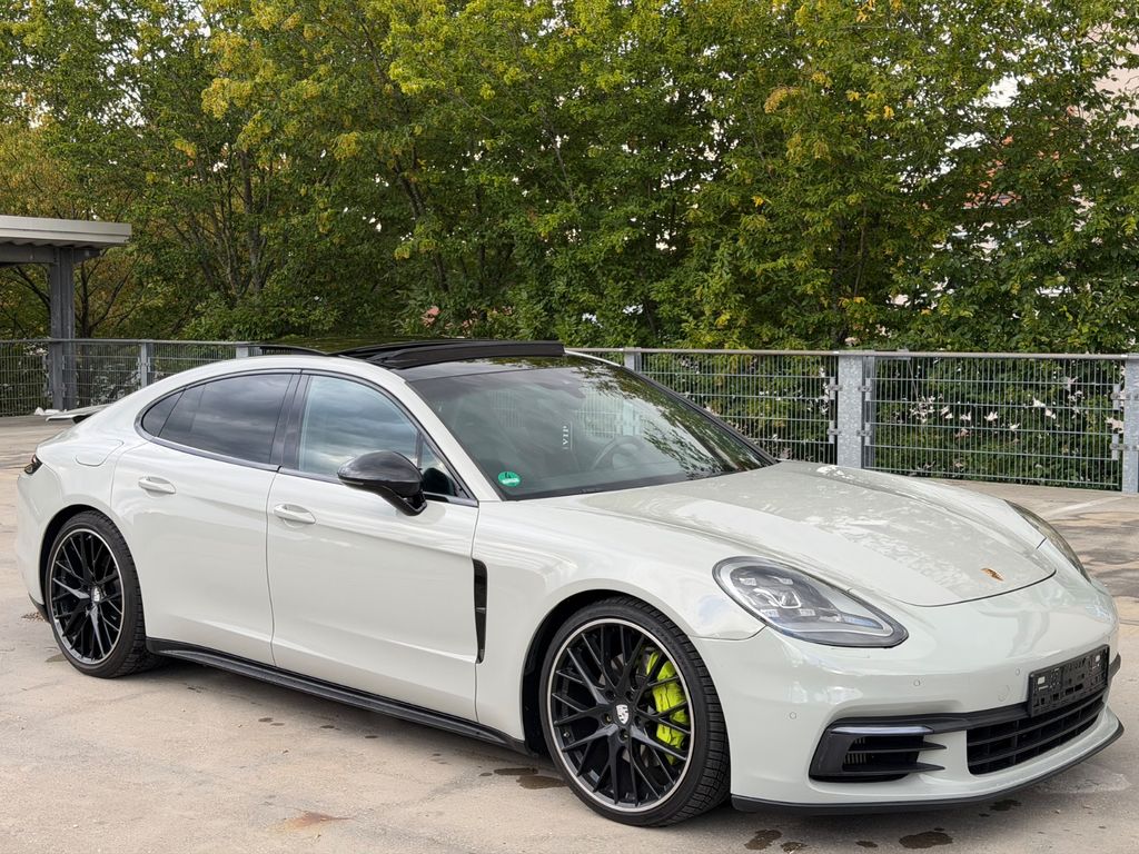 Image of Porsche Panamera