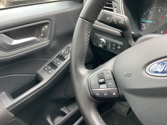 Fahrzeugabbildung Ford Kuga 2.0 EcoBlue M-Hybrid Cool & Connect Navi, S