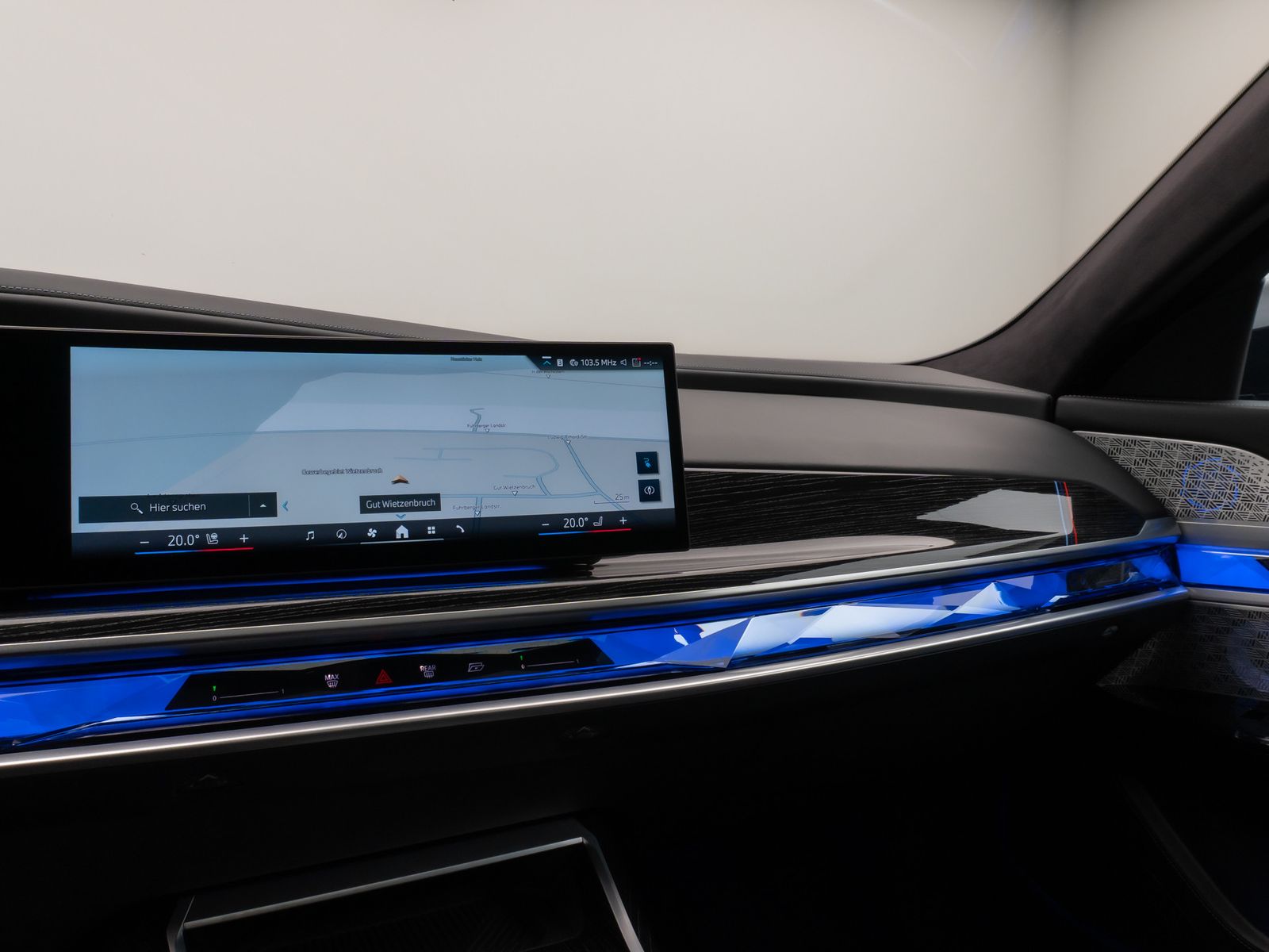 Fahrzeugabbildung BMW i7 xD60 M Sport 360°Pano B&W FondEnt SoftCL VOLL