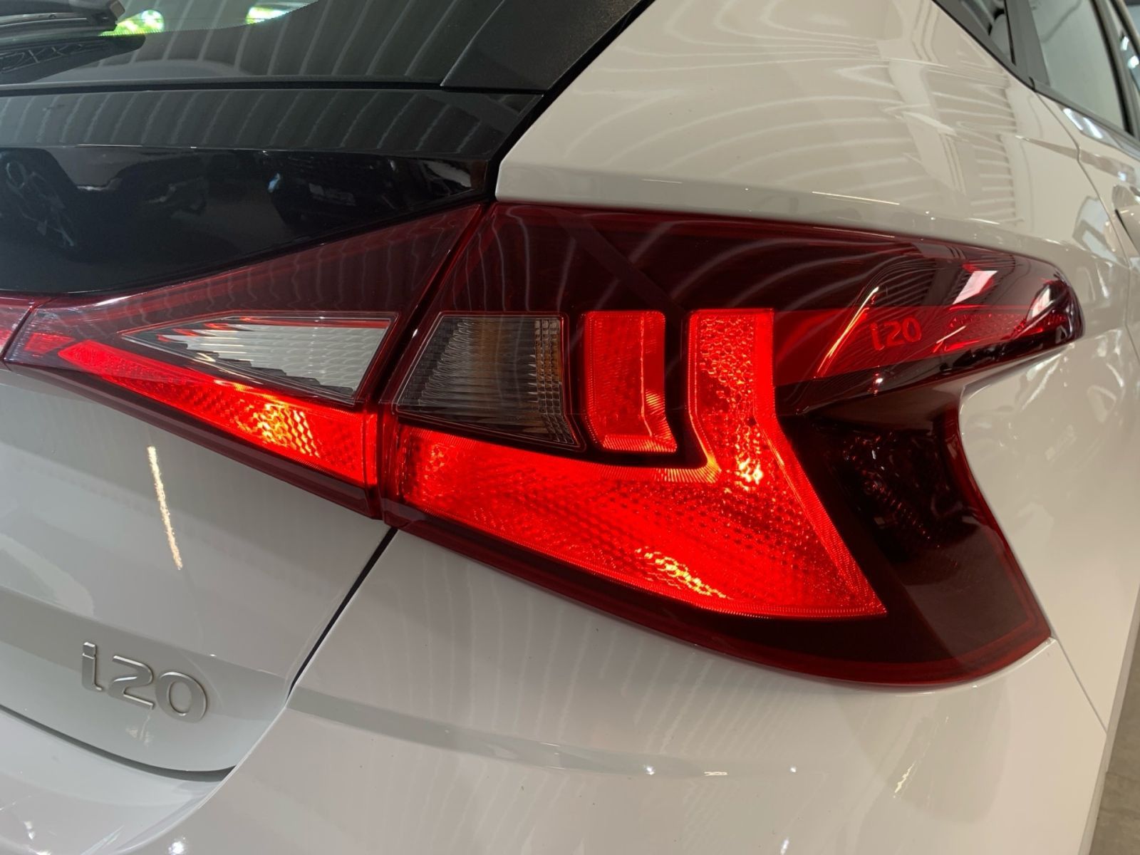 Fahrzeugabbildung Hyundai i20 1.2 Select Navi Kamera Allwetter