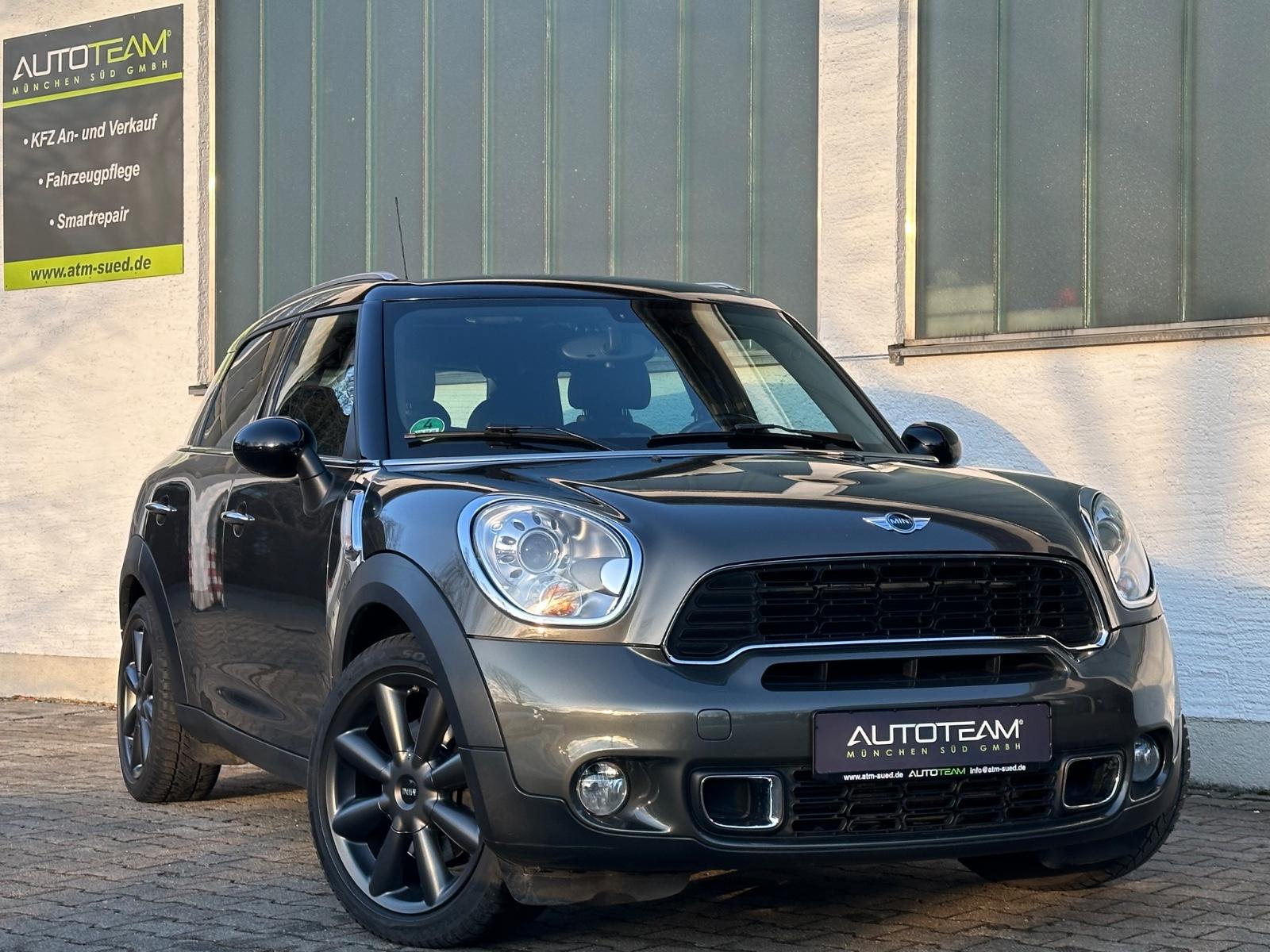 MINI Countryman S ALL4 Aut. Panorama Navi Xenon AHK