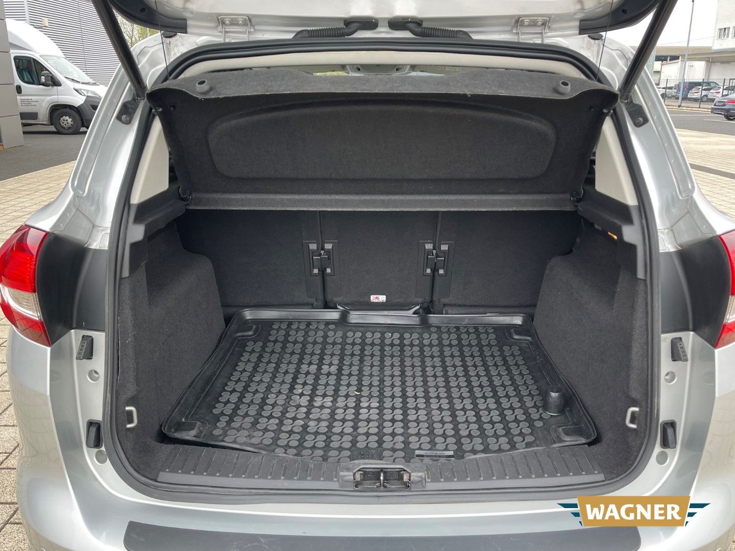 Fahrzeugabbildung Ford C-Max Titanium Automatik Sitzheizung Tempomat