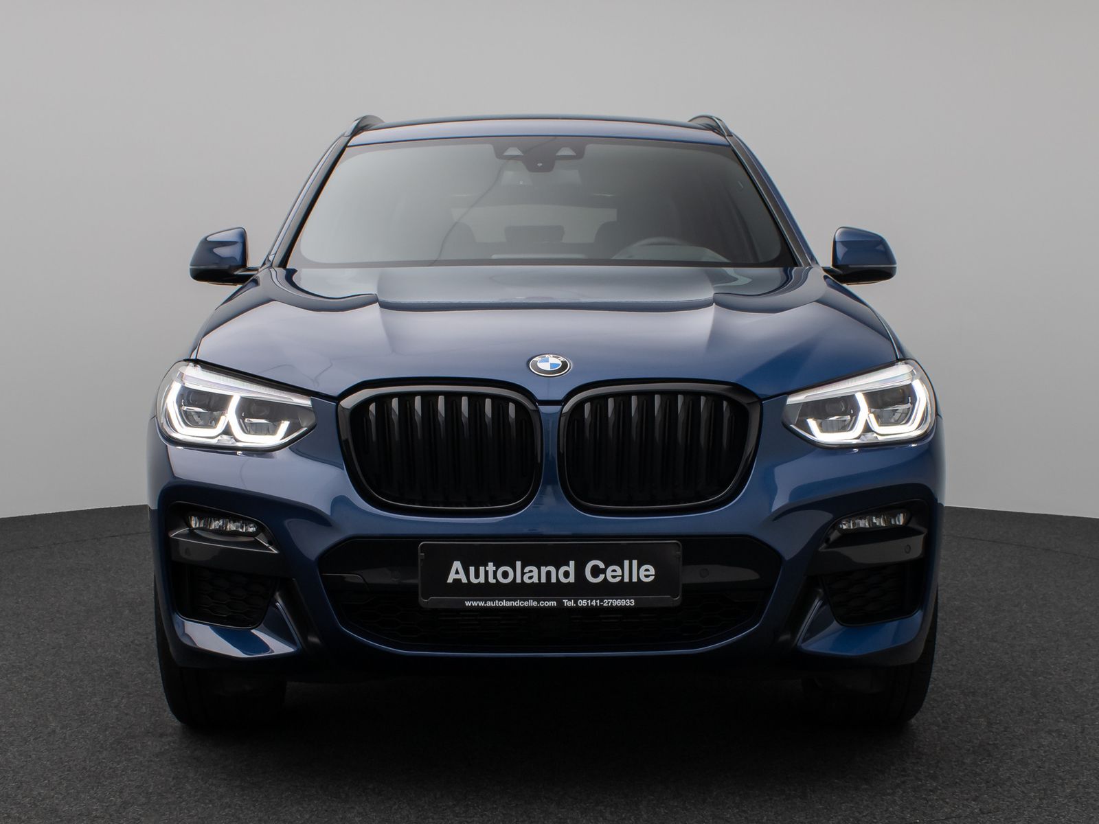 Fahrzeugabbildung BMW X3 xD30e M Sport Kamera HUD DAB HiFi AHK Komfort