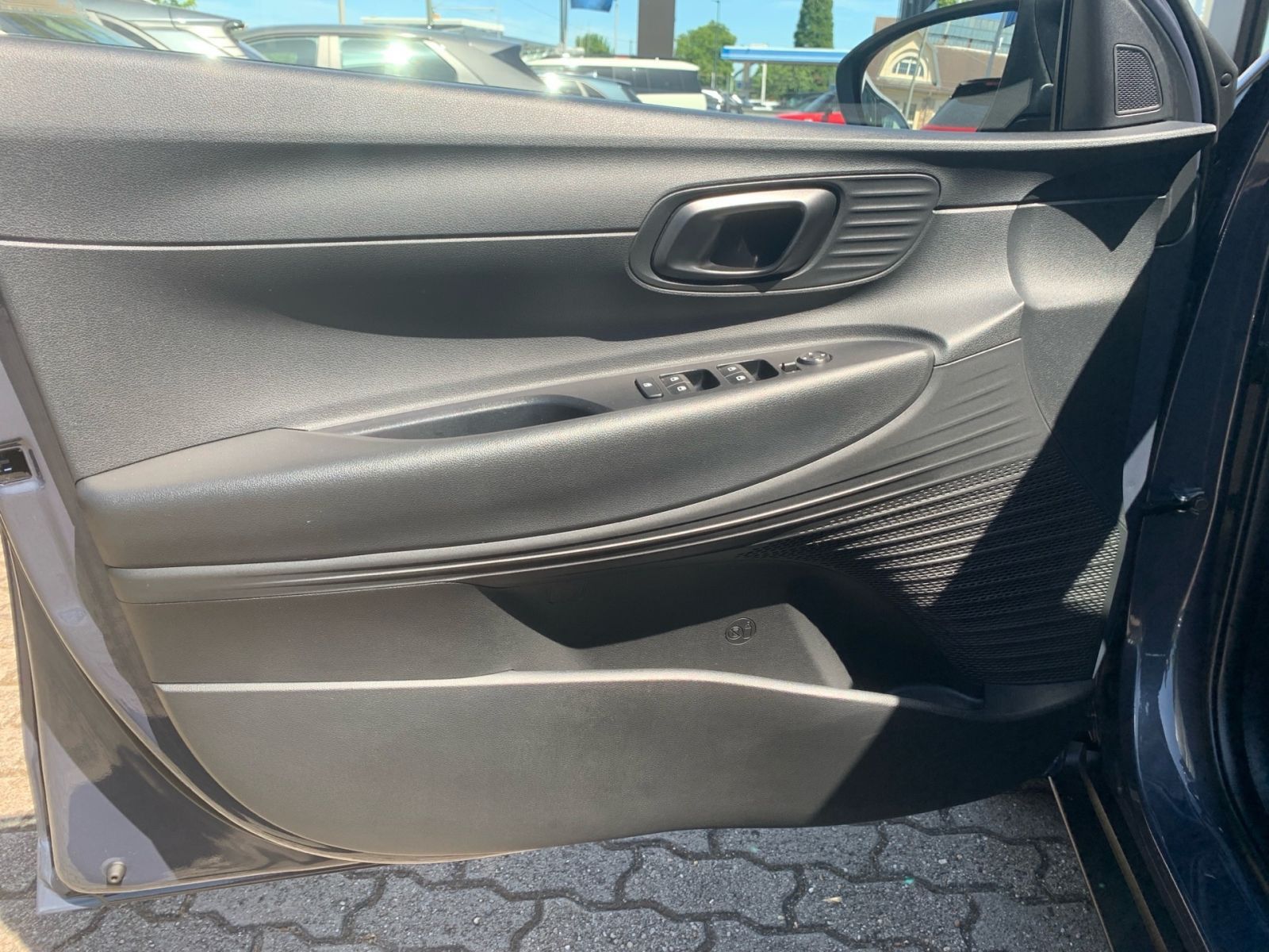Fahrzeugabbildung Hyundai BAYON 1.0 T-GDI Select Navi Kamera Allwetter
