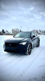 Volvo XC40 B3 Plus Dark, R Design, Black Edition  - Volvo XC40 Black Edition Gebrauchtwagen