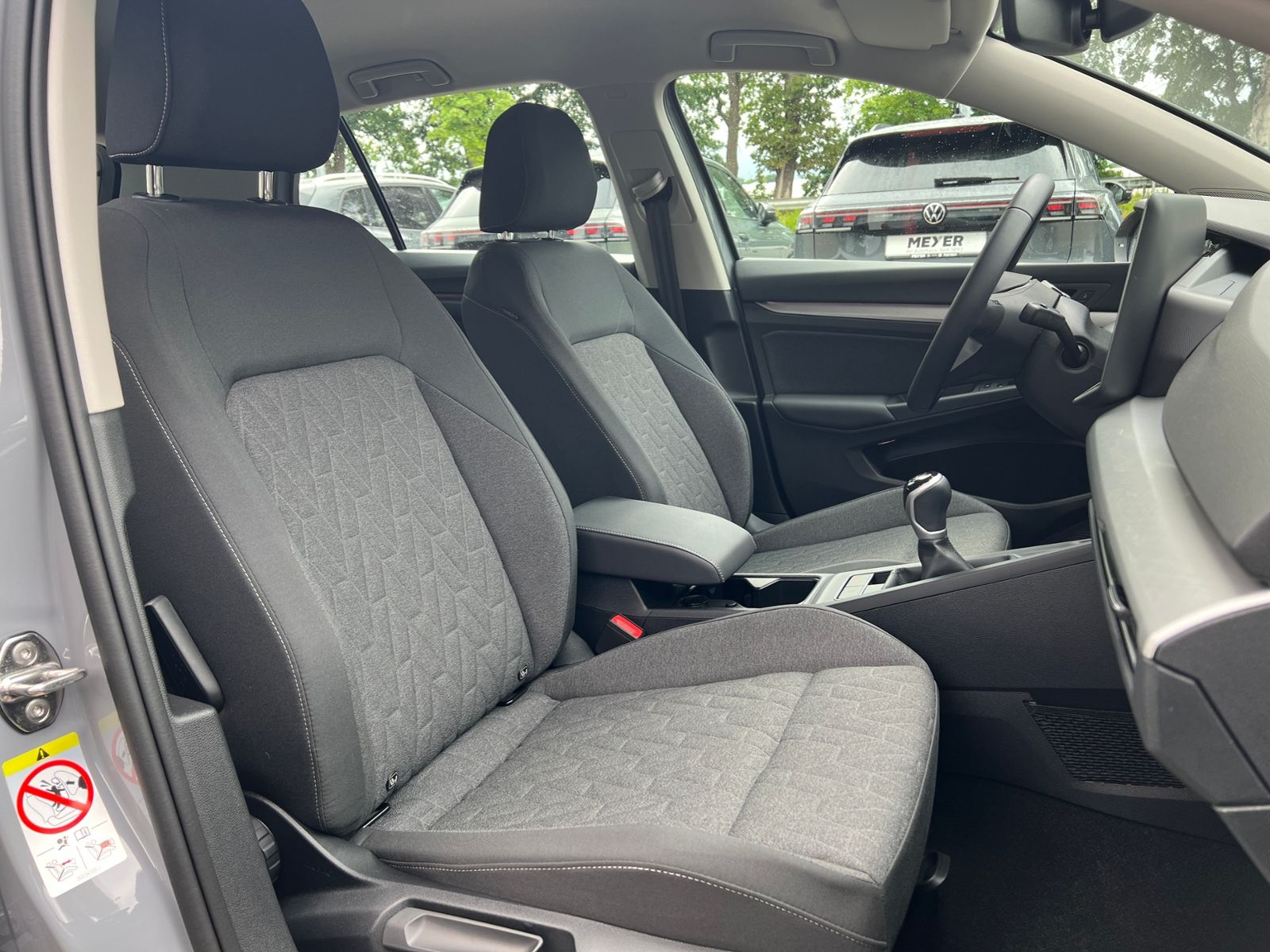 Fahrzeugabbildung Volkswagen Golf VIII Life 1.5 TSI *AHK, LED, ACC, Kamera, 1