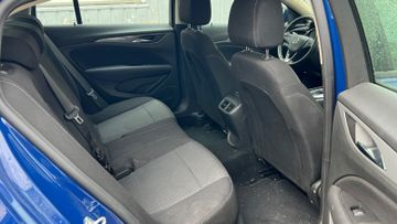 Opel Insignia - 8