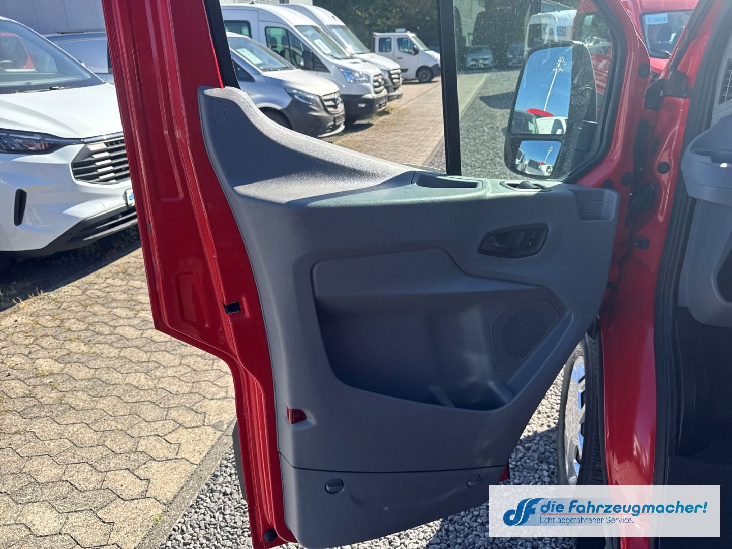 Fahrzeugabbildung Ford Transit Kombi 350 L3 Trend 2.2 TDCi DPF *7155 *K