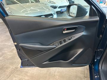 Mazda 2 Lim. *Nakama*Kamera*Spurhalteass.*