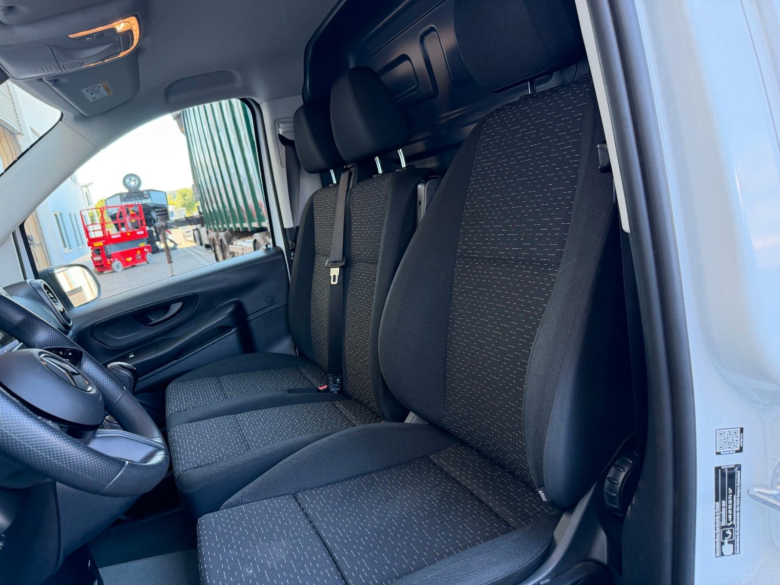 Fahrzeugabbildung Mercedes-Benz Vito 116 CDI Klima Kamera AHK Navi