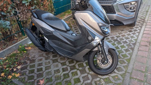 Yamaha NMAX 125