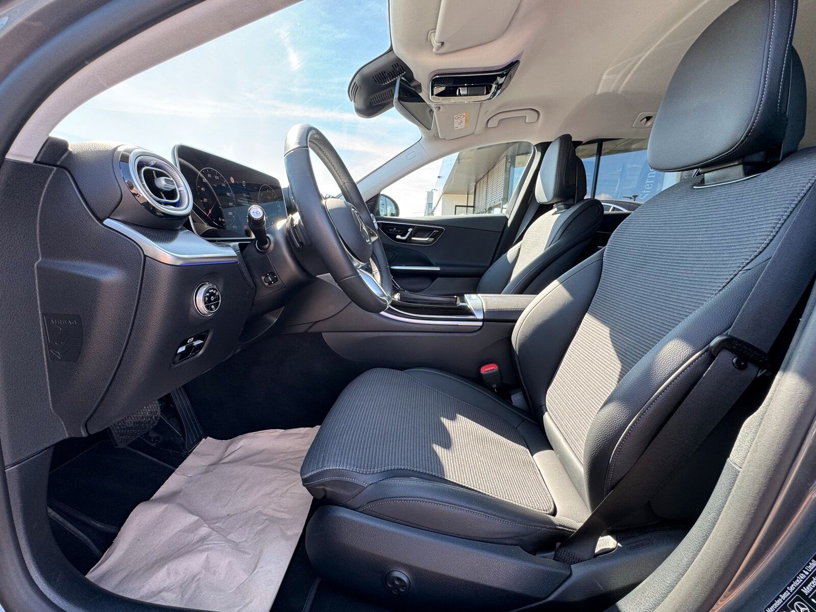 Mercedes-Benz C 300 e T AVANTGARDE NAVI LED AHK KAM EASY-P SHZ foto 10