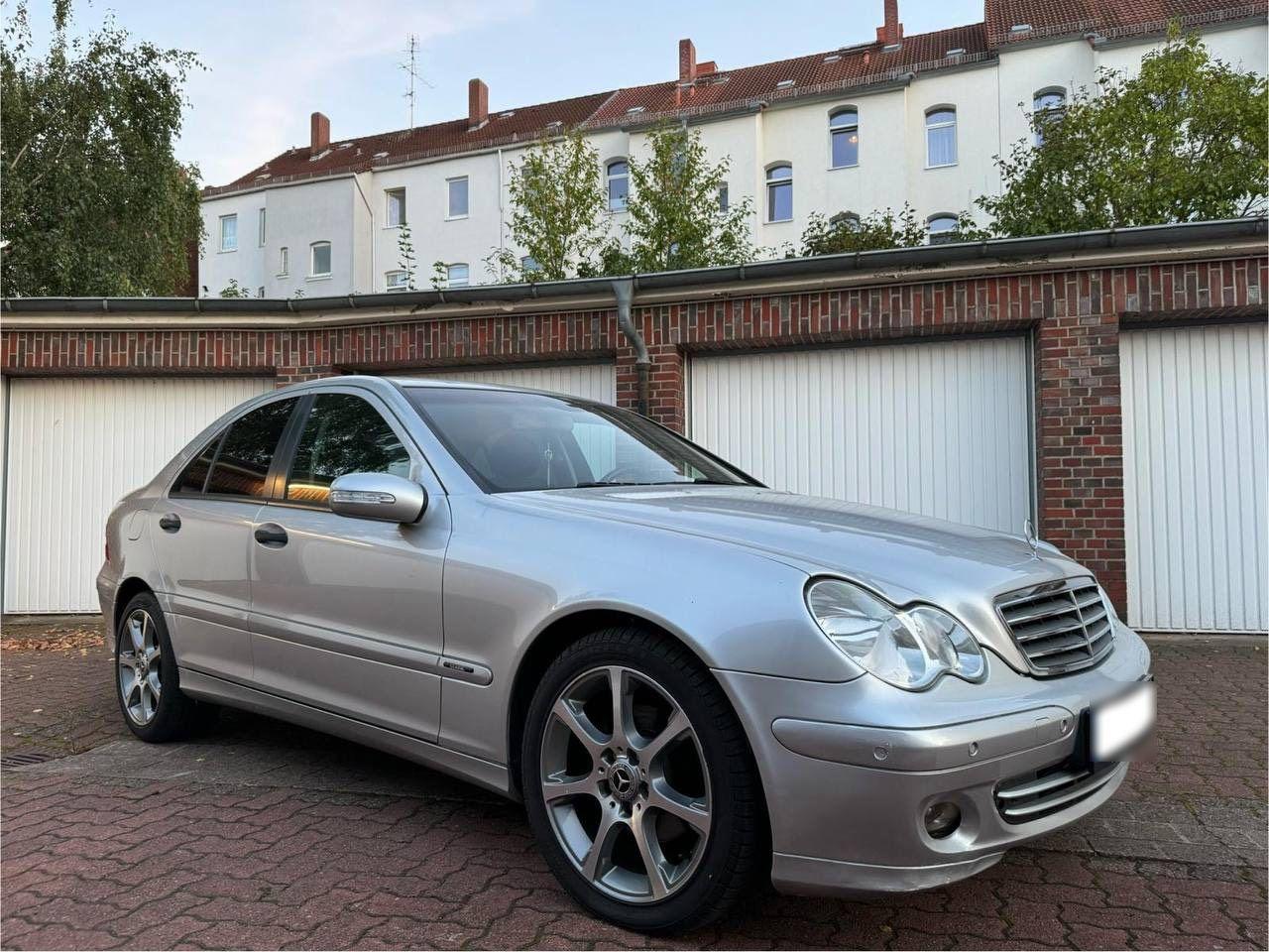 Mercedes-Benz C 180
