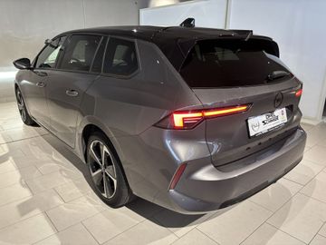 Fotografie 12 des Opel Astra Sports Tourer 1.2 Turbo Automatik GS
