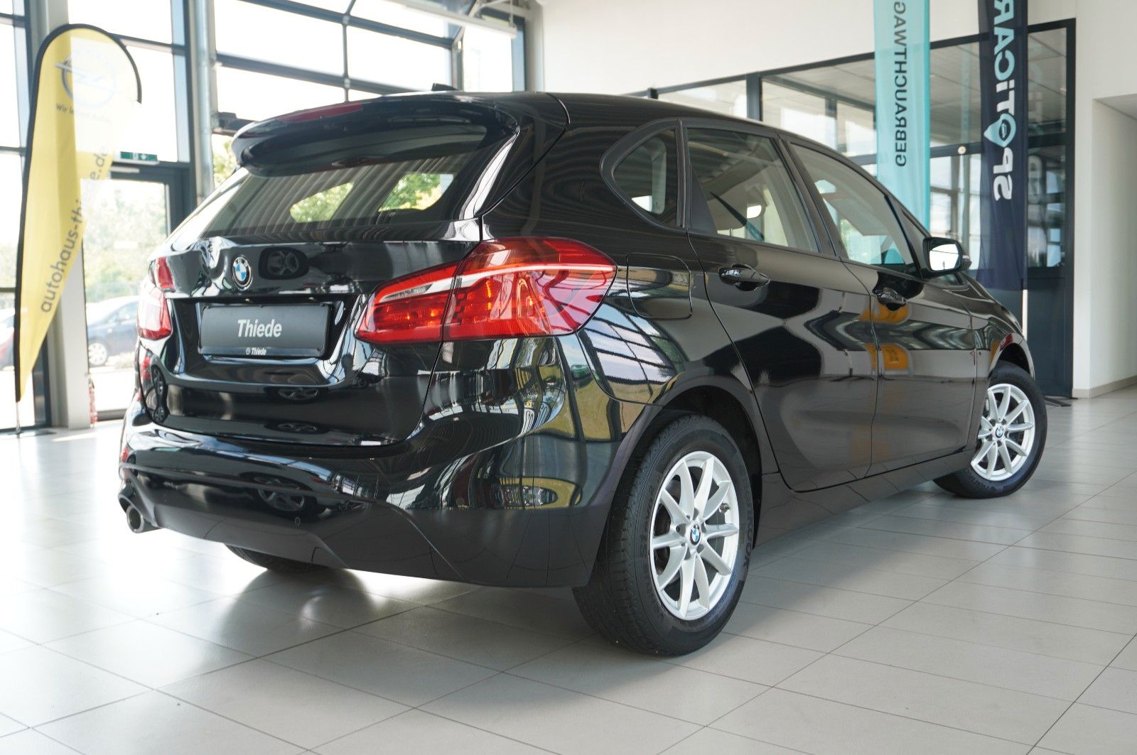 Fahrzeugabbildung BMW 216d Active Tourer NAVI/PDC/ALU/EU6dTemp