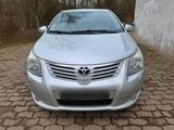 Toyota Avensis T27 - Toyota Avensis T27 mit Benzin-Antrieb