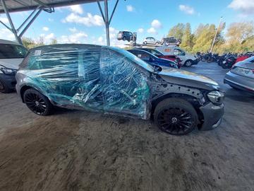 صورة 4 لـ 2015 Mercedes-BENZ A 220