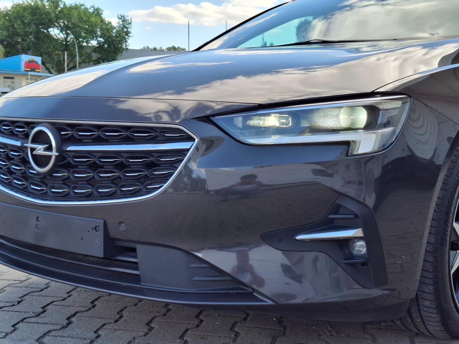 Opel Insignia B Sports Tourer Elegance CAM HUD SzH AC