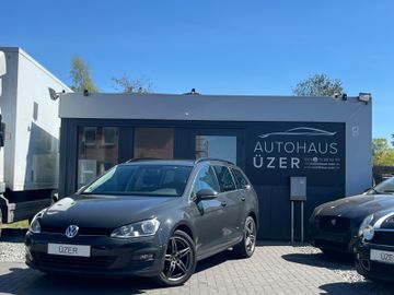 Volkswagen Golf - 1
