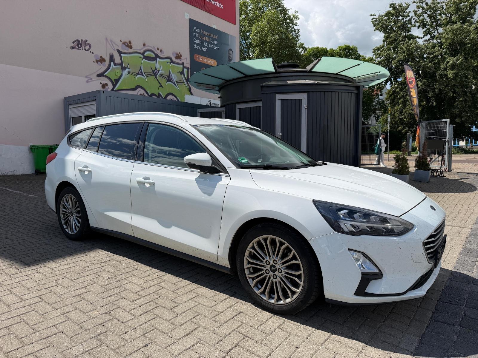 Ford Focus 1.5 TDCI *Titanium/Euro6/Automatik/Euro6*