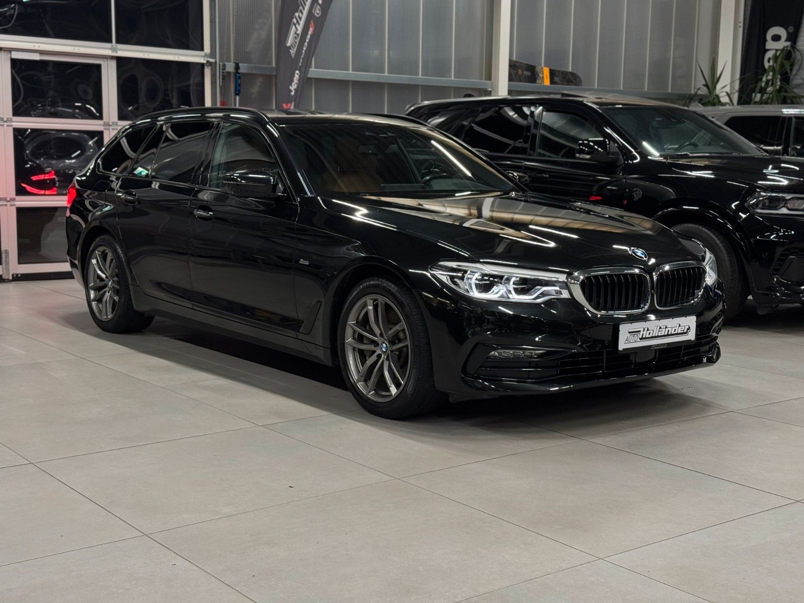 Fahrzeugabbildung BMW 530D Touring Sport Line Voll+AHK+Garantie