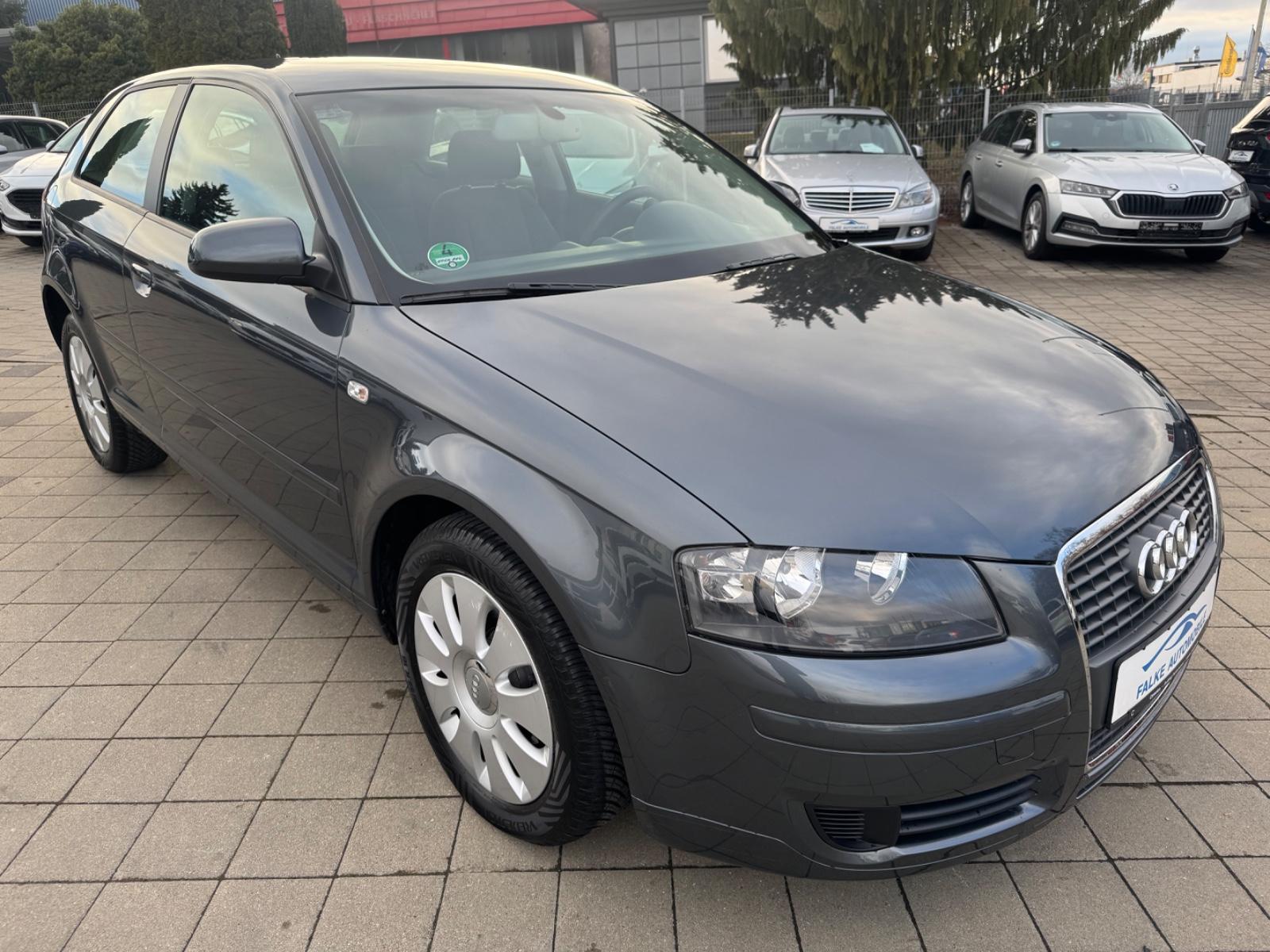 Audi A3 1.6 Attraction-KLIMA-AUTOMATIK 1 HAND