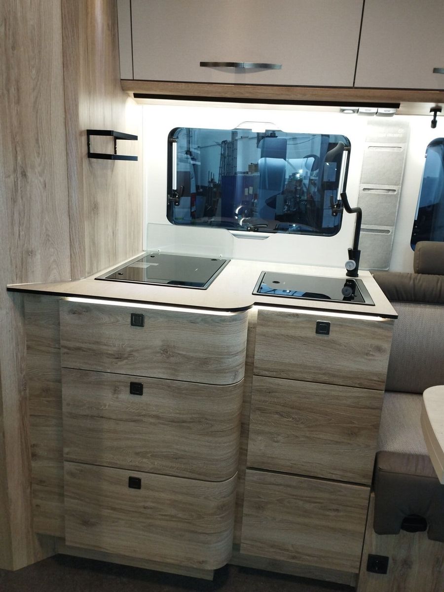 Fahrzeugabbildung Eura Mobil Integra Line IL 720 EF SAT, SOLAR, LUFTFEDERUNG