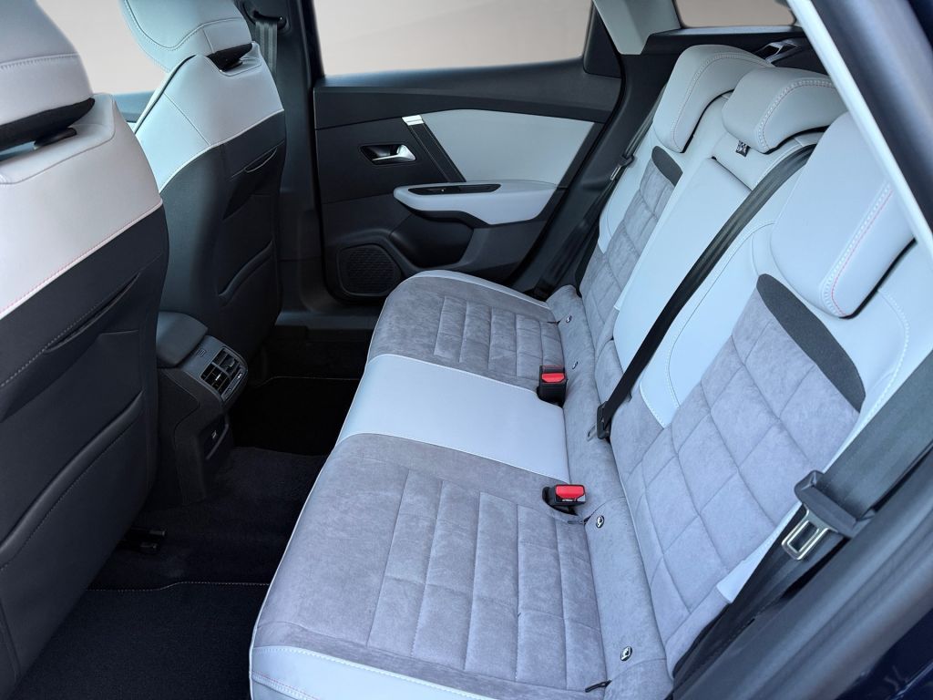 Fahrzeugabbildung Citroën C4 Benziner 130 MAX - Vollausstattung*Massage