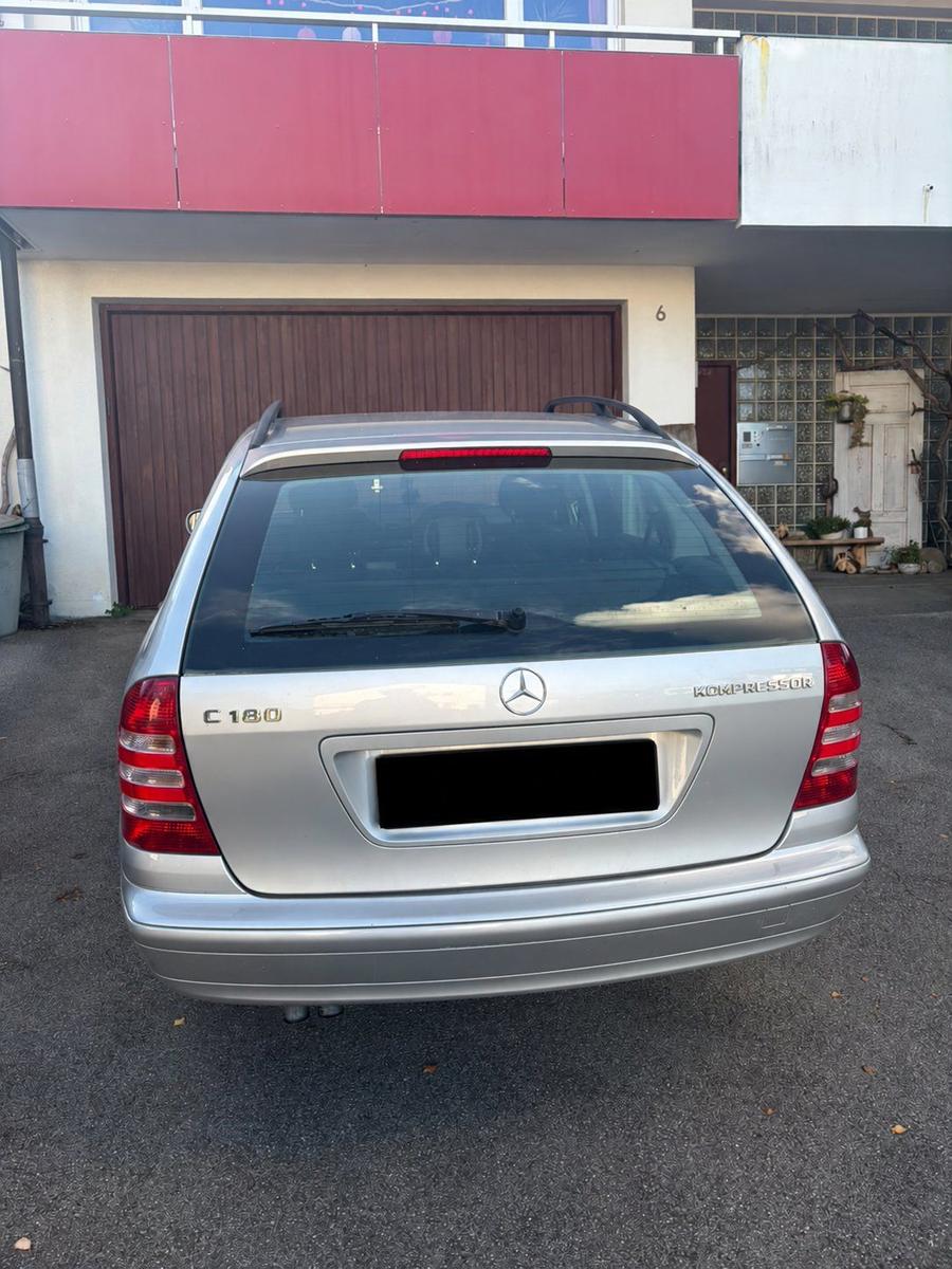 Mercedes-Benz C180 2004 — photo 5