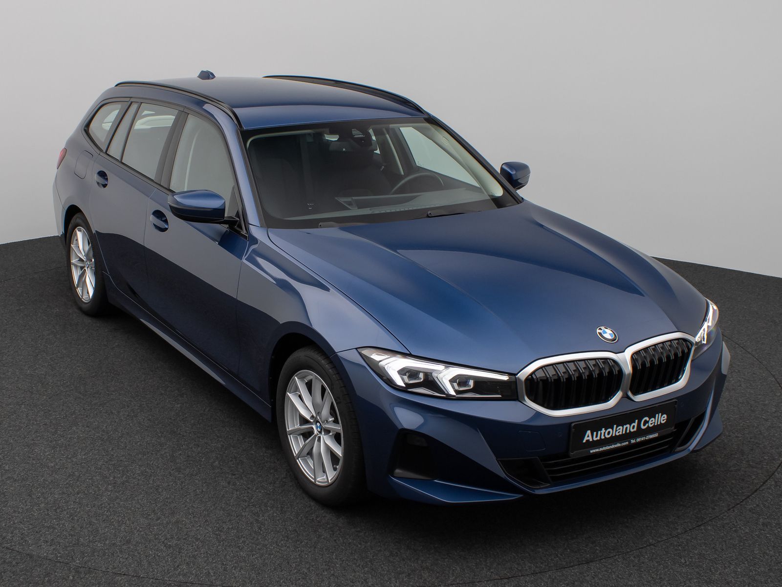 Fahrzeugabbildung BMW 318i DAB CockPit+ Widscreen Geschwindigkeitsreg