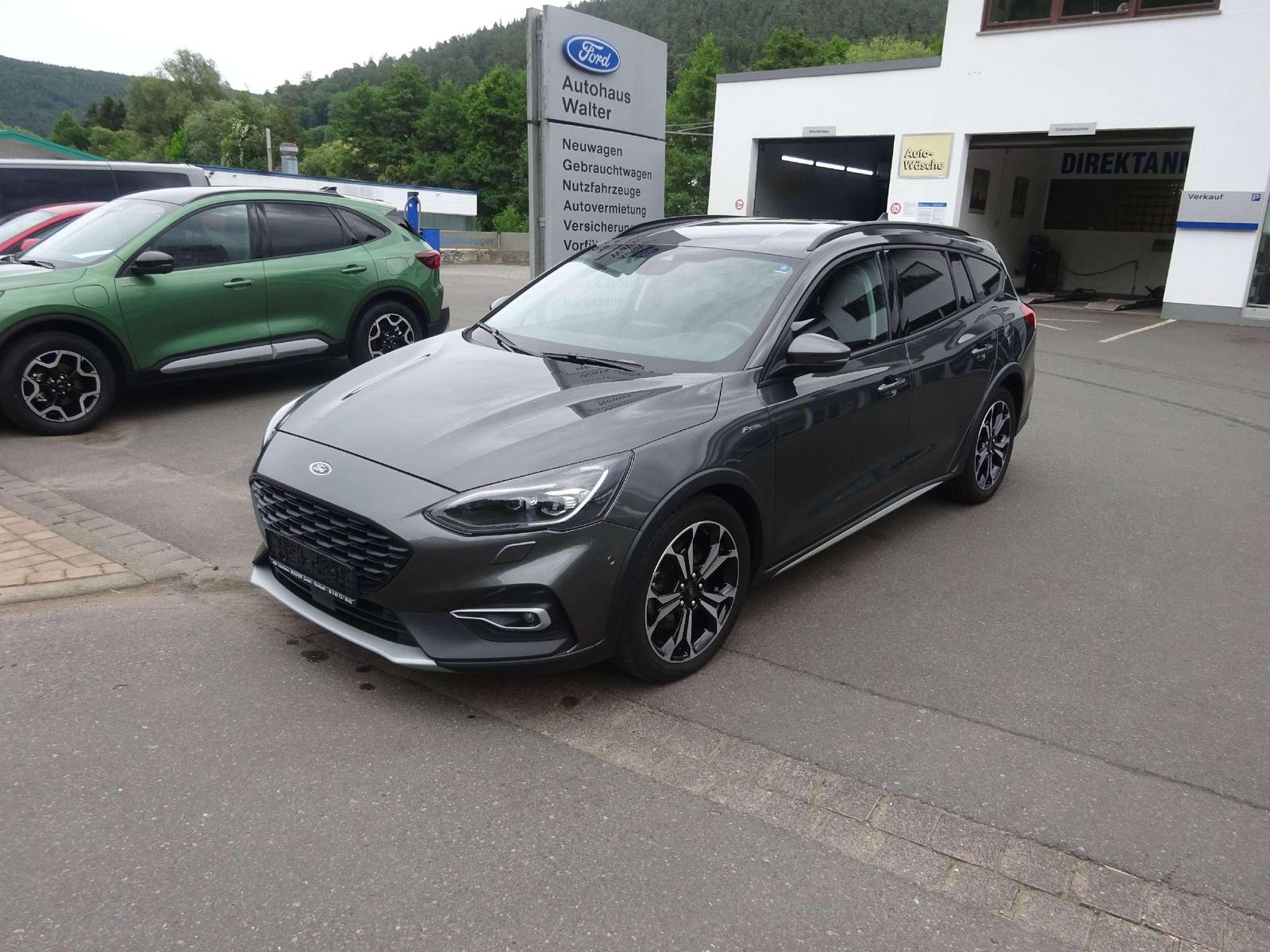 Ford Focus Active LED Navi Kamera ACC Heckklappe elek