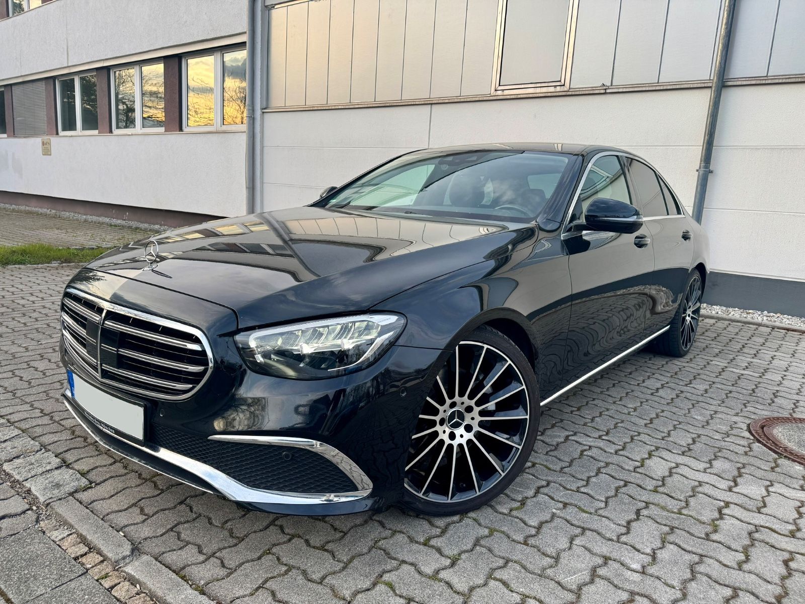 MERCEDES-BENZ E 220 d Exclusive Top Zustand
