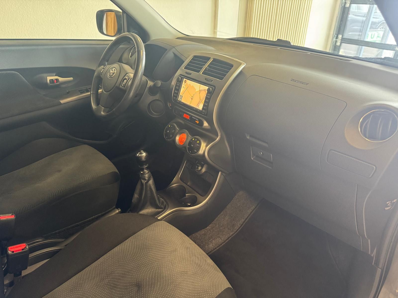 Fahrzeugabbildung Toyota Urban Cruiser/ NAVI/KLIMA/1.HAND/STANDHEIZUNG