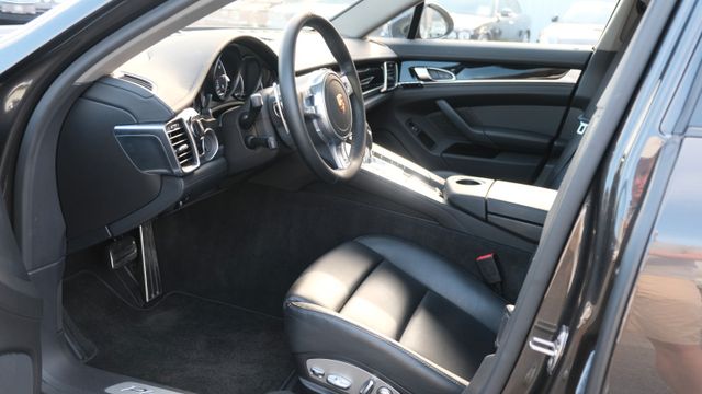 Fahrzeugabbildung Porsche Panamera Platinum Edition/Jahreswagenzustand!