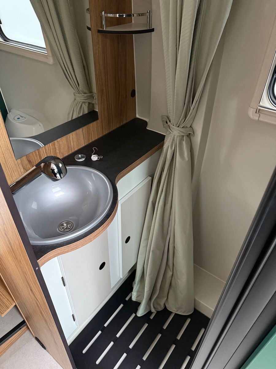 Fahrzeugabbildung Karmann Dexter DE 600 Captain-Chair-Sitze, Automatik