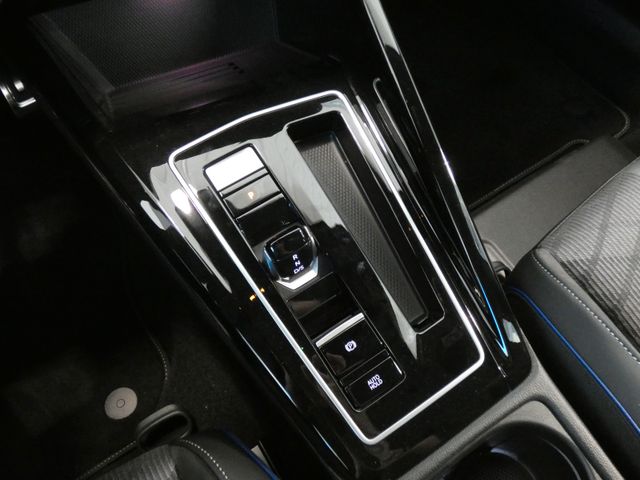 Golf Variant 1.5 eTSI R-Line DSG AHK