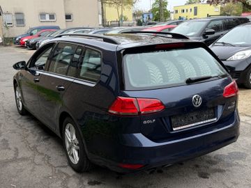 Volkswagen Golf - 10