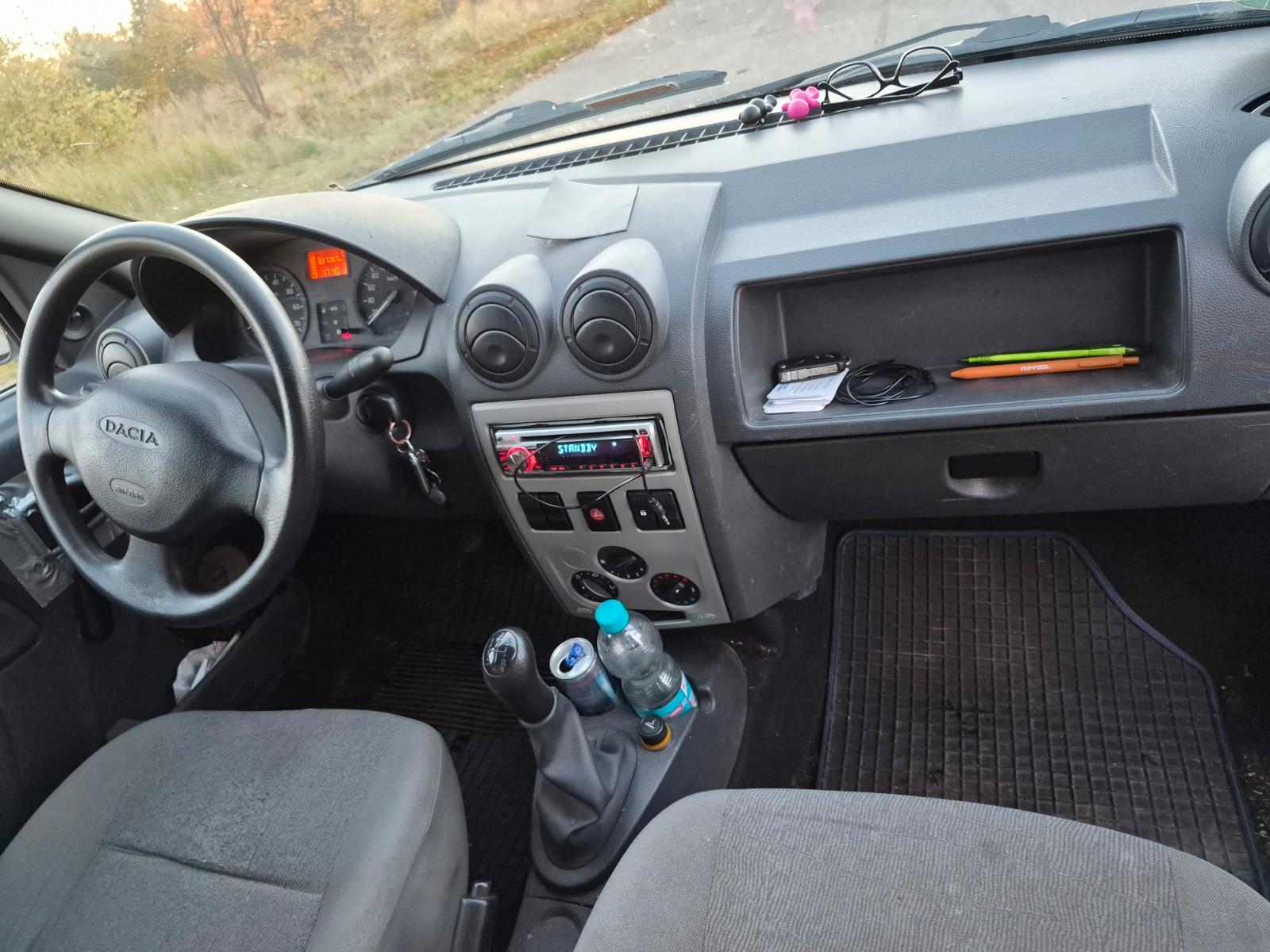 Dacia Logan 2011 — photo 9