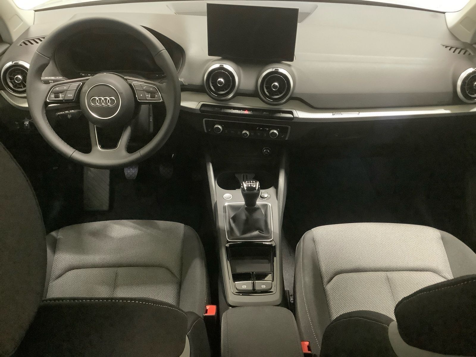 Q2 S line 35 TFSI,Kamera,Navi,PDC Plus,Matrix LE