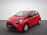 Toyota Aygo AYGO x - Toyota: Allradantrieb