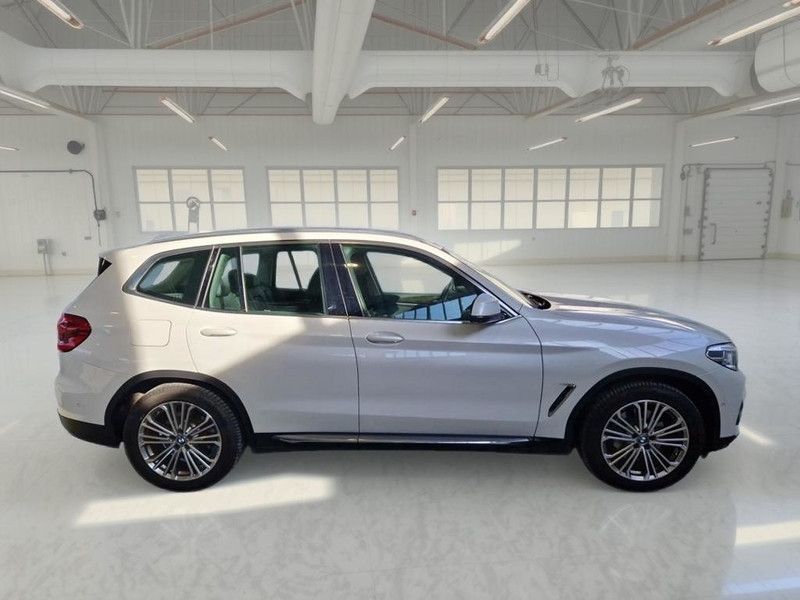 BMW X3 XDRIVE 30E LUXURY AUTO SUV imagem 3