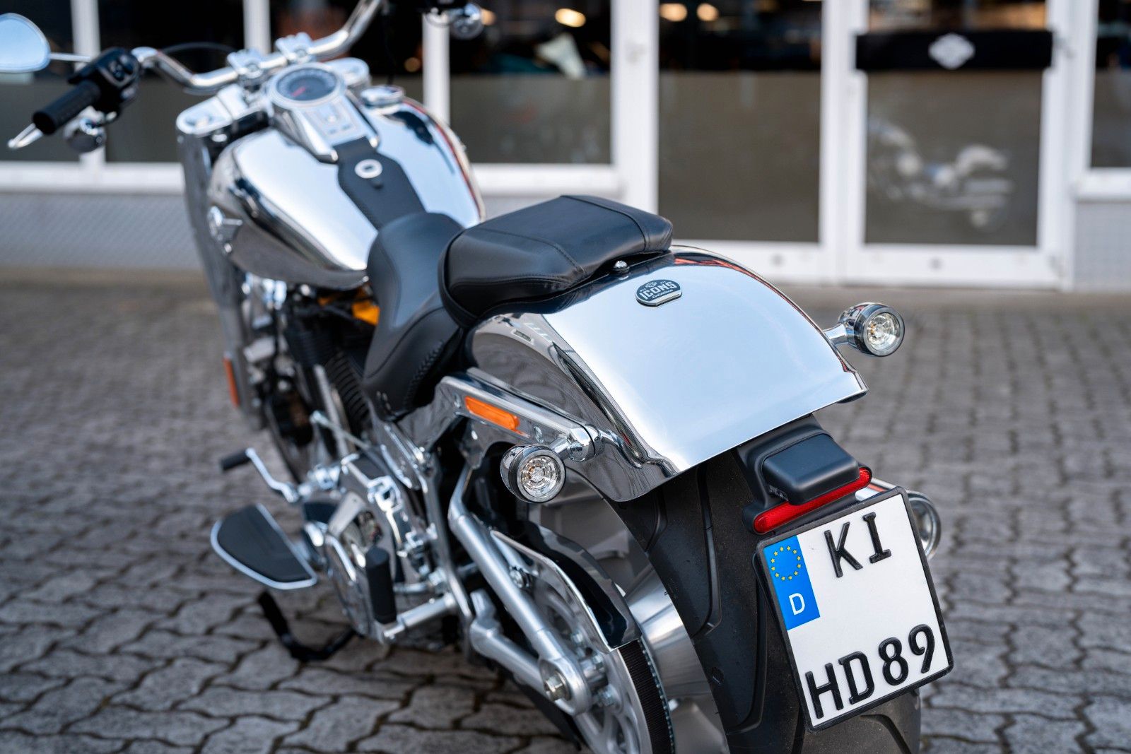 Fahrzeugabbildung Harley-Davidson FLSTFI Fat Boy Gray Ghost - Neuwertig -