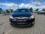 Opel Astra J Lim. 5-trg. Edition - Opel Astra aus 2011 mit Diesel-Antrieb