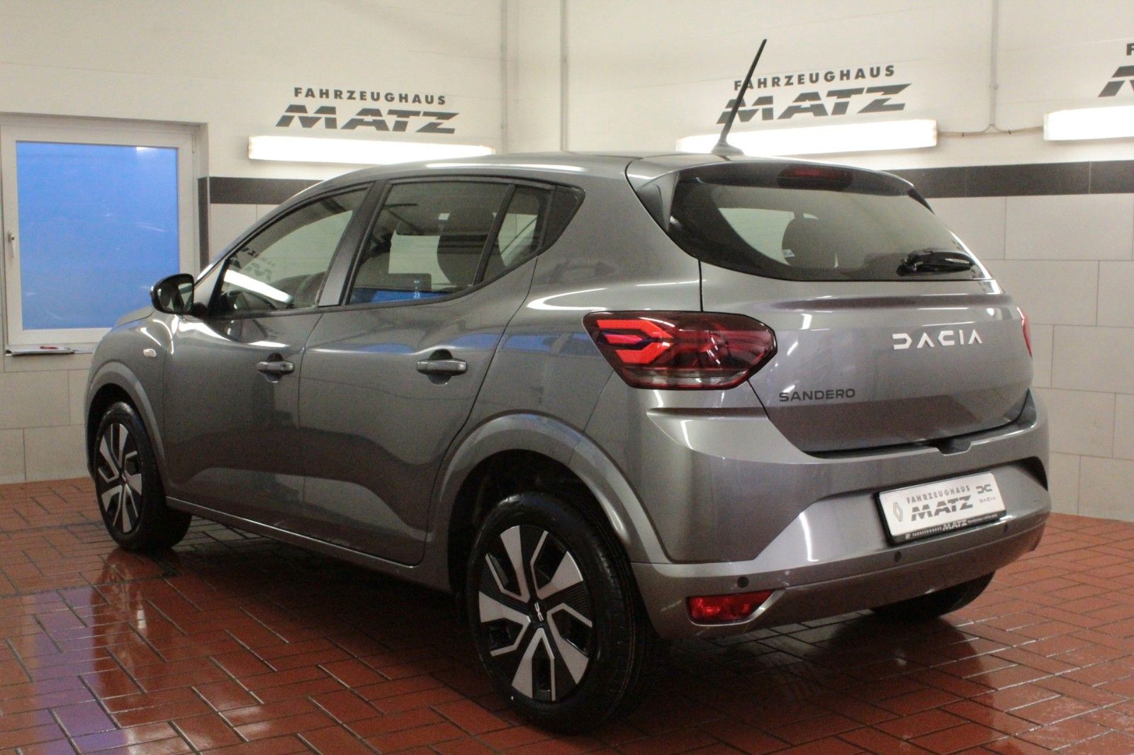 Fahrzeugabbildung Dacia Sandero TCe 90 auto Expression #15622