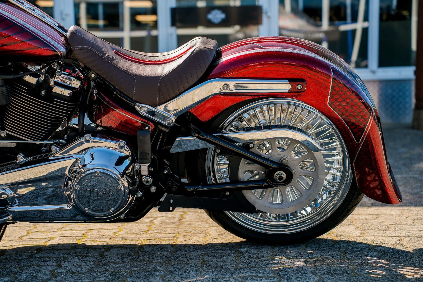 Fahrzeugabbildung Harley-Davidson FAT BOY FLFBS 114 MY24 - Chicano Umbau- Custom