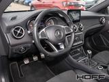 Mercedes-Benz CLA 180 AMG Line Pano Kamera LED-High Navi - Mercedes-Benz CLA 180 mit Benzin-Antrieb