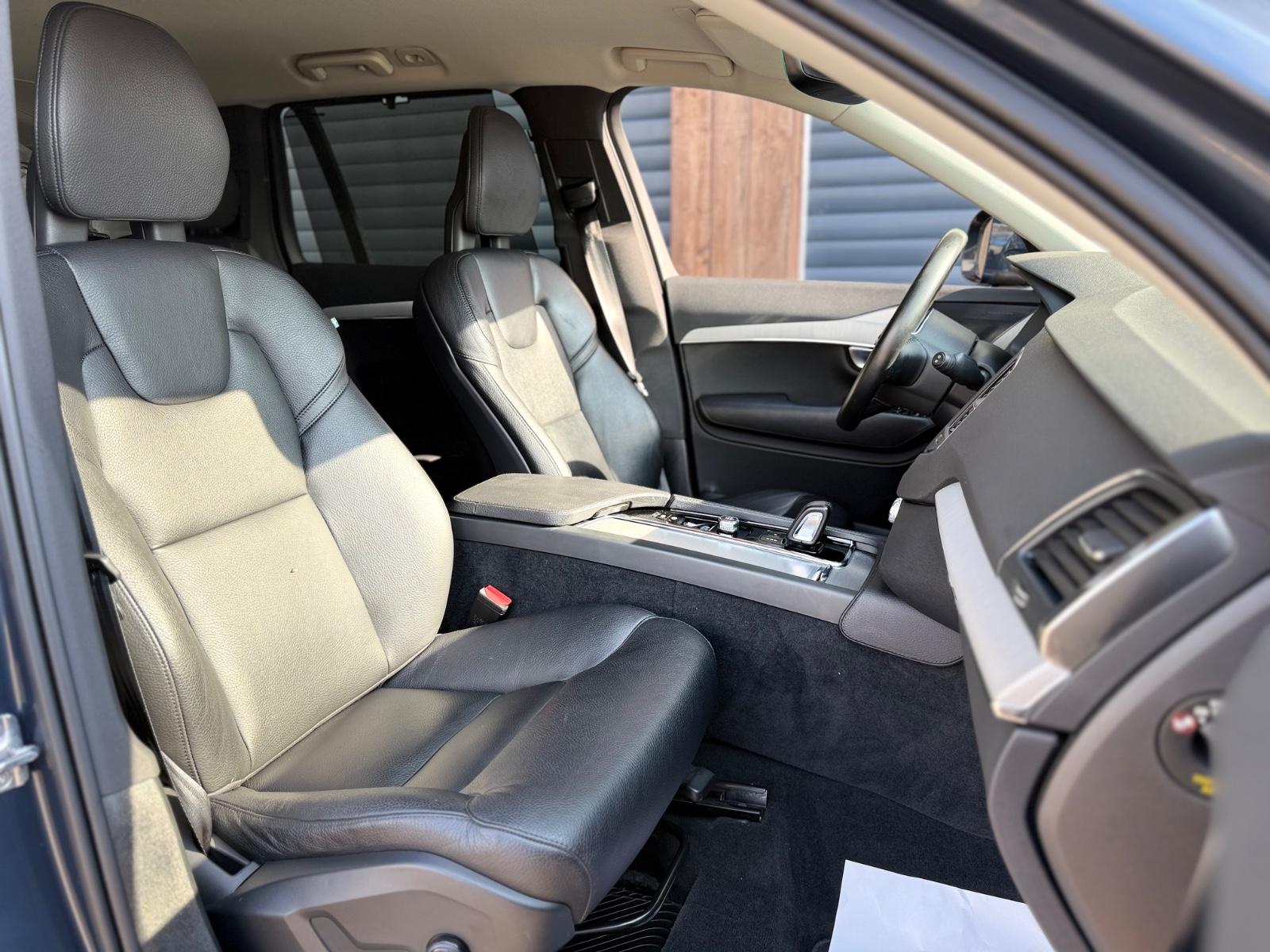 Volvo XC 90 Momentum Pro AWD/360K/LED/VirtC/AHK/H&K/